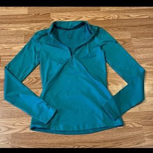 Womens Nike pull over 1/4 zip- teal- small